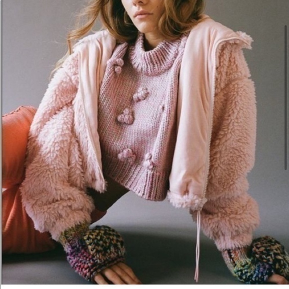 Fuzzy Urban Outfitters coat size M